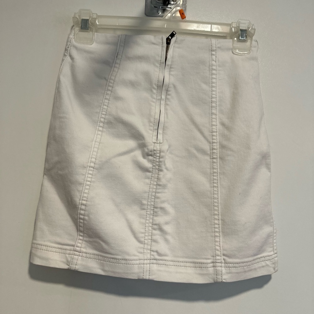 Free People Modern Femme Stark White Sz:0 paneled Rear Zip mini Pencil skirt - Picture 2 of 10
